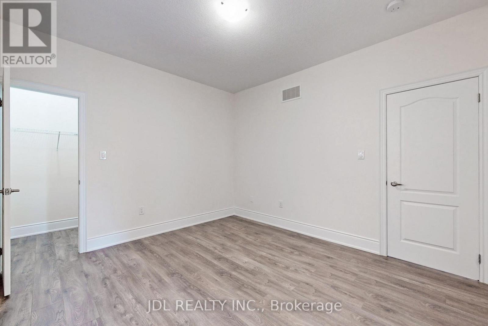 95 Giardina Crescent, Richmond Hill, Ontario  L4B 0G2 - Photo 30 - N12288179