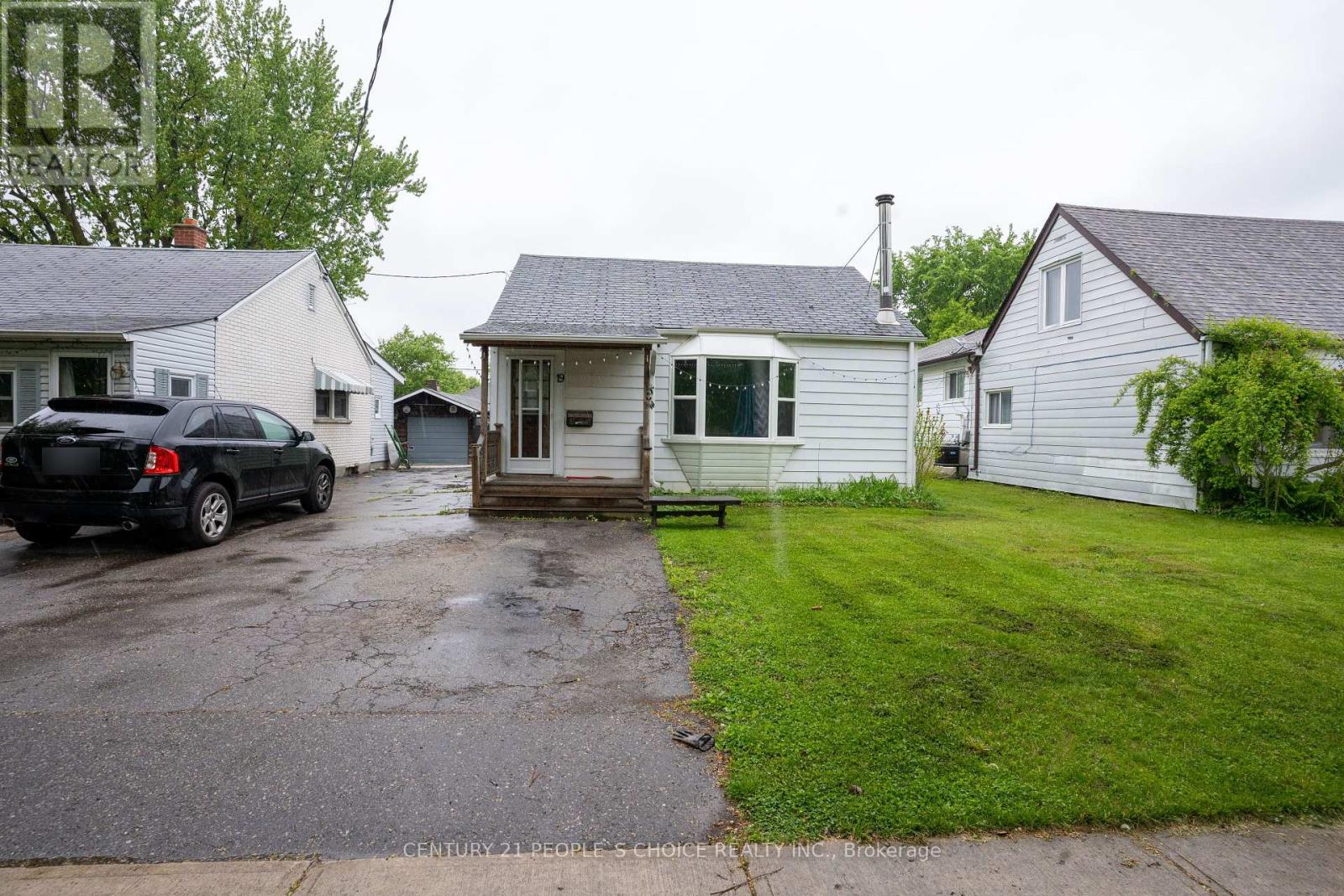 Property at 19 SUNSET BOULEVARD image 1