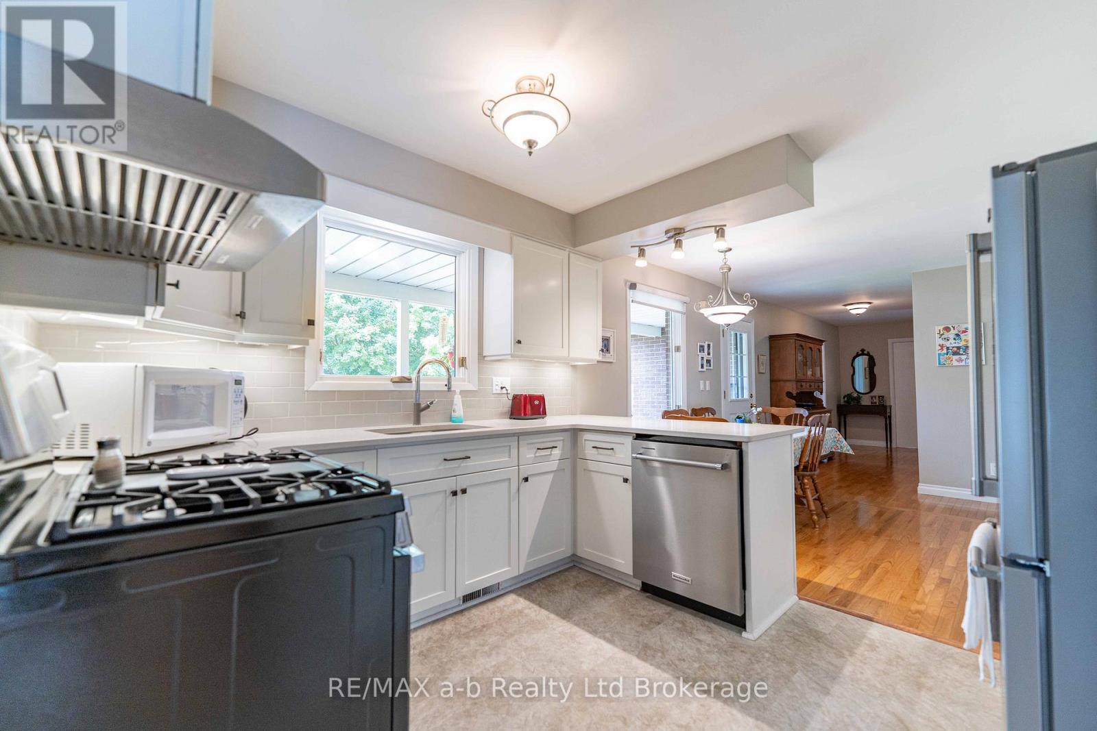 660 Goshen Road, Norfolk, Ontario  N4G 4G7 - Photo 10 - X12288314