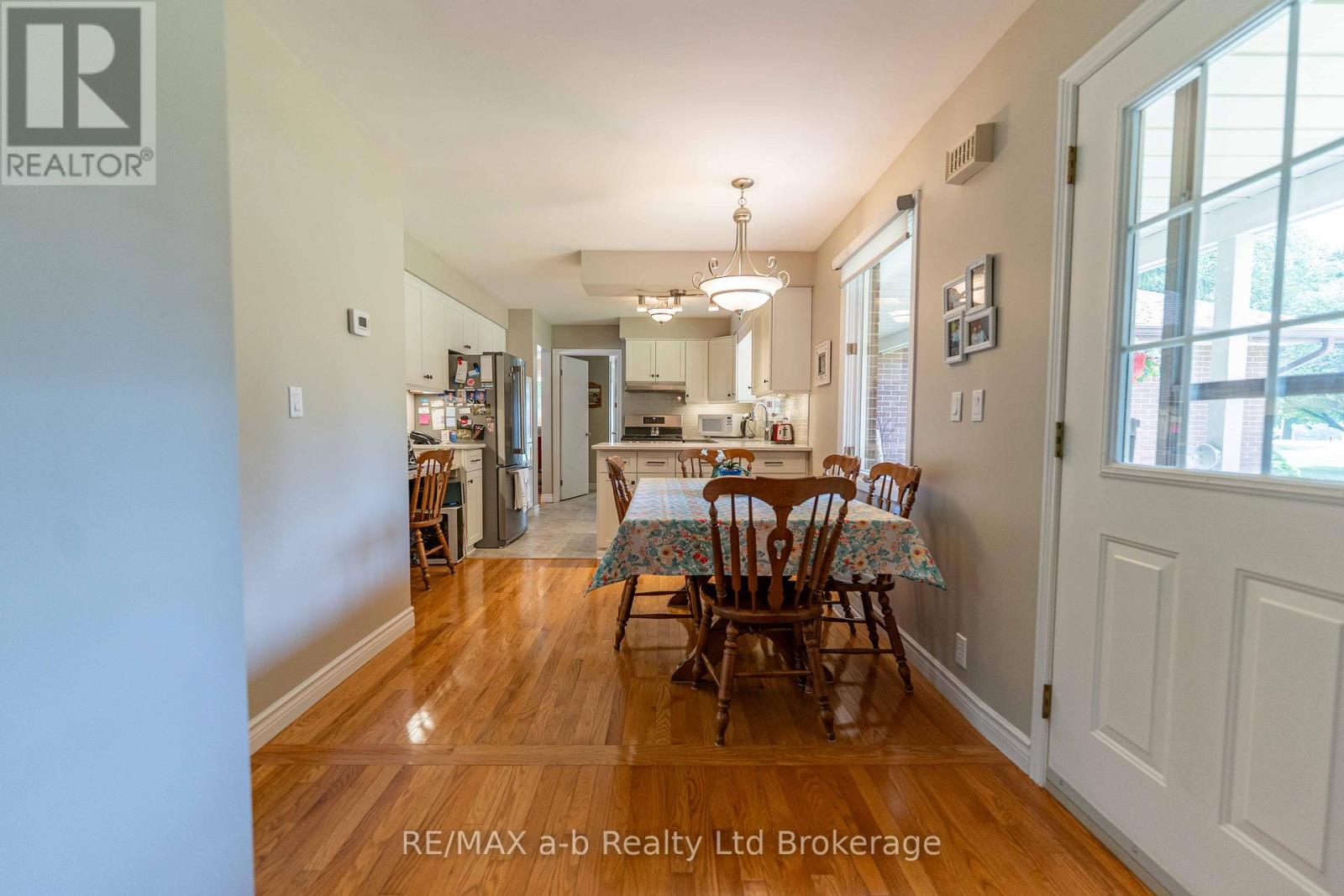 660 Goshen Road, Norfolk, Ontario  N4G 4G7 - Photo 11 - X12288314