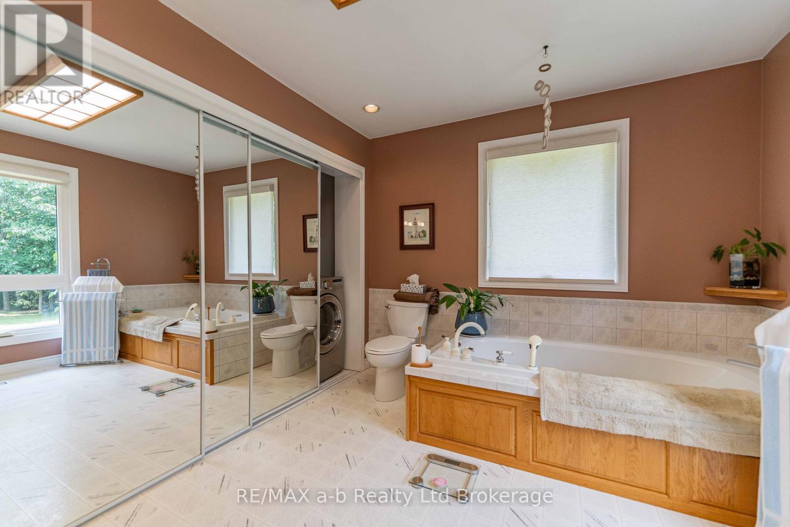 660 Goshen Road, Norfolk, Ontario  N4G 4G7 - Photo 17 - X12288314