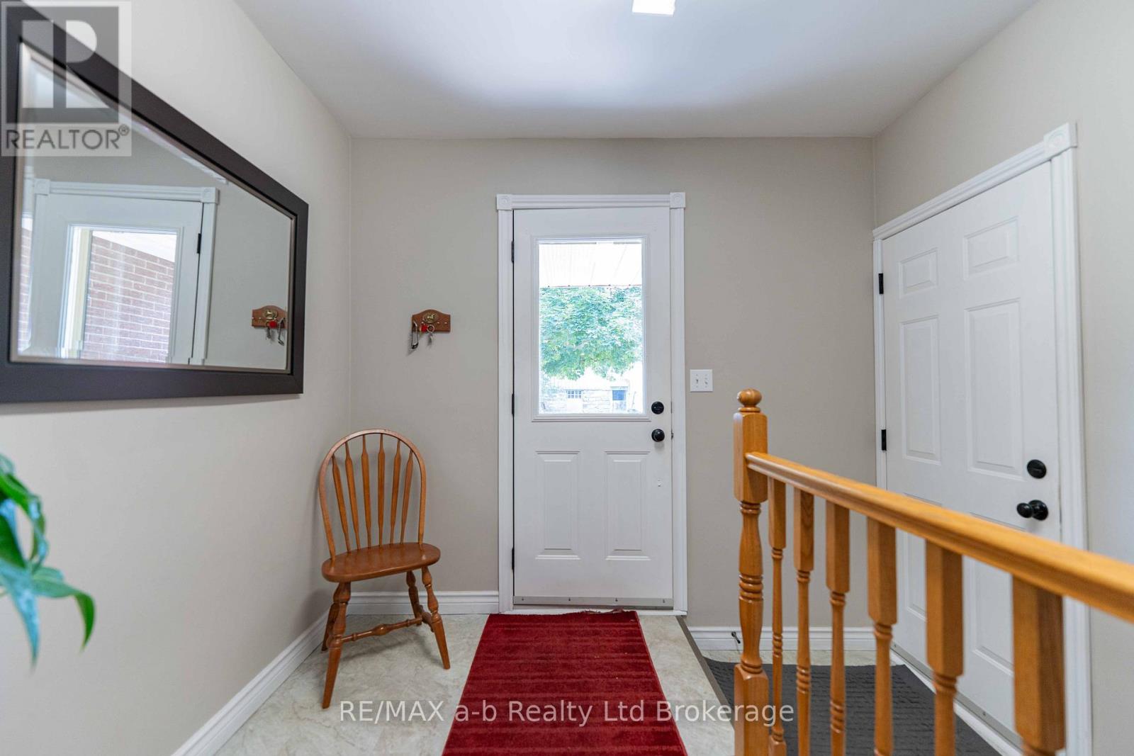 660 Goshen Road, Norfolk, Ontario  N4G 4G7 - Photo 6 - X12288314