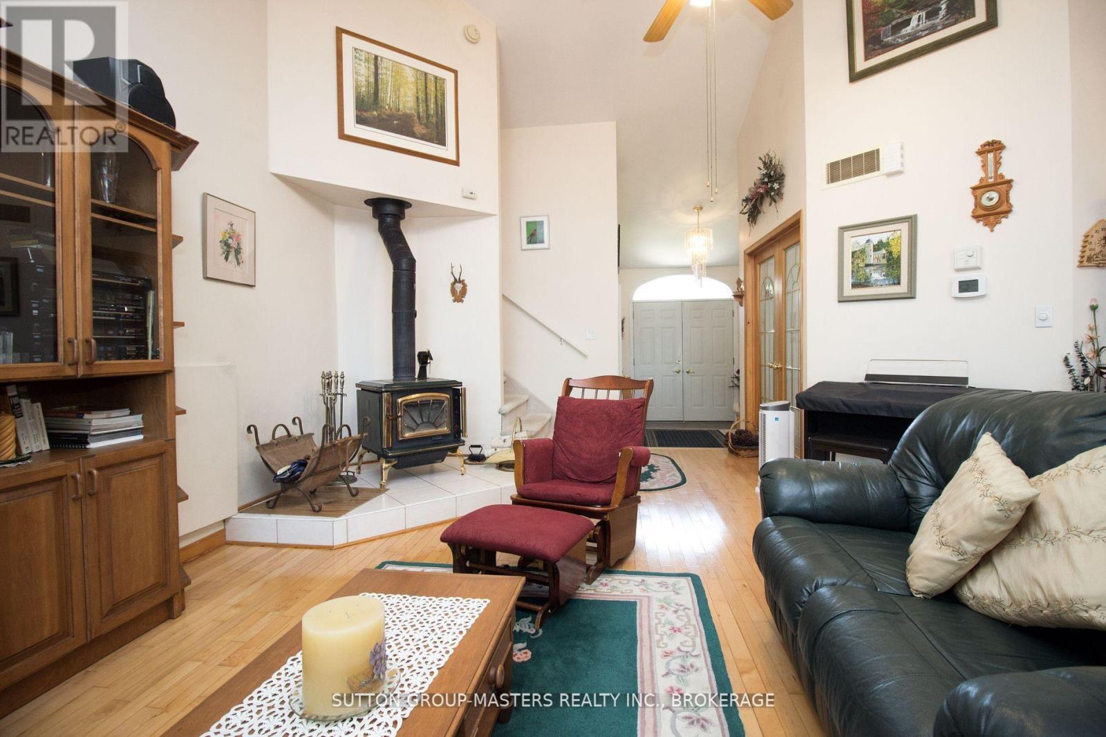 4907 Alex Mclean Lane N, Frontenac, Ontario  K0H 1H0 - Photo 7 - X12288404