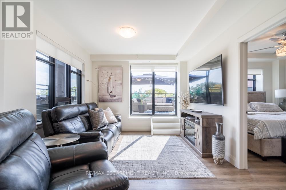 305 - 30 Hamilton Street, Hamilton (Waterdown), Ontario  L8B 1V8 - Photo 14 - X12288067