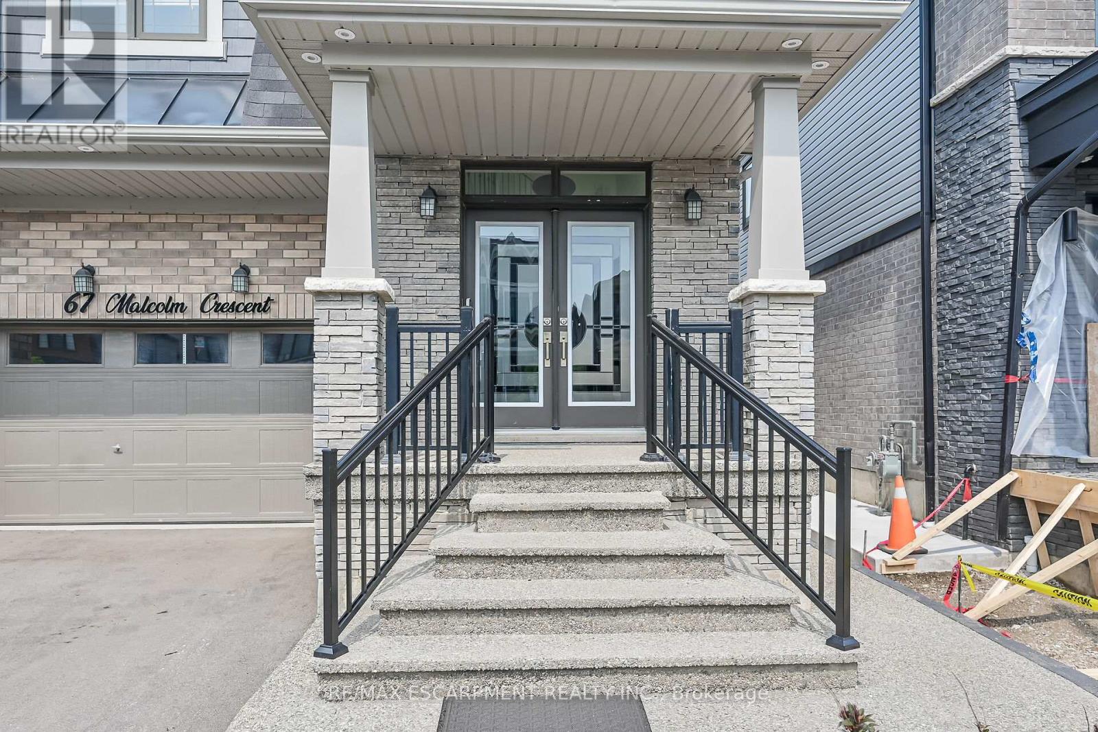 Property at 67 MALCOLM CRESCENT image 3