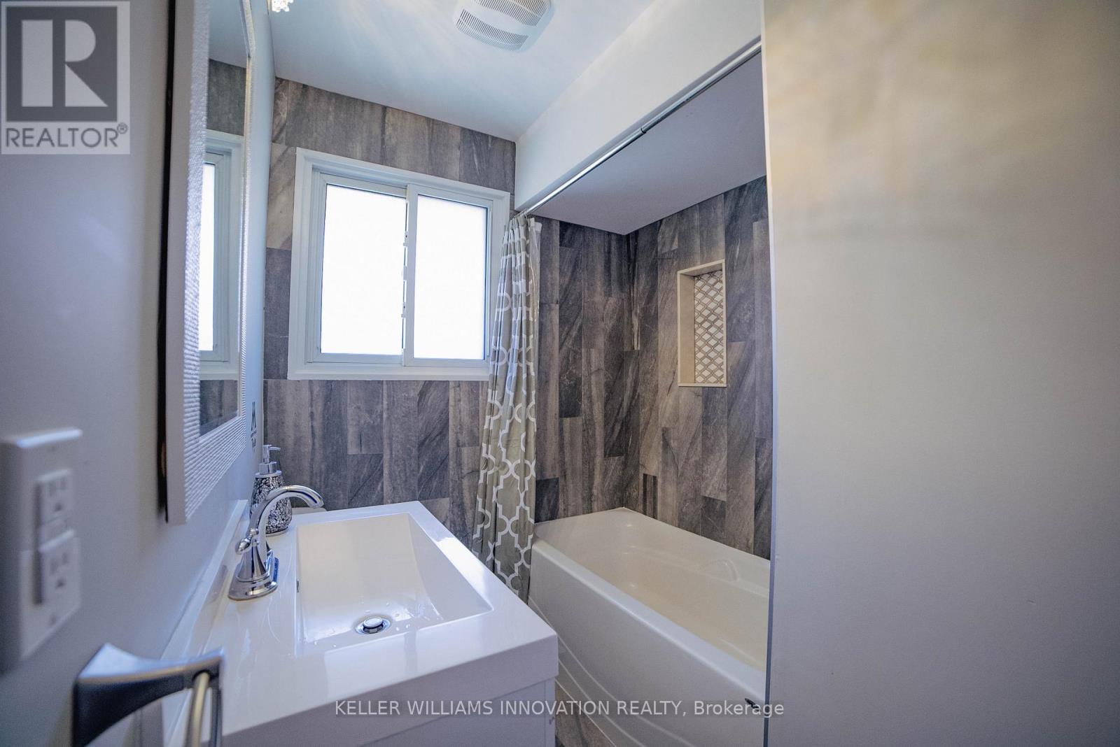 Upper - 192 Glen Road, Kitchener, Ontario  N2M 3G2 - Photo 15 - X12288167