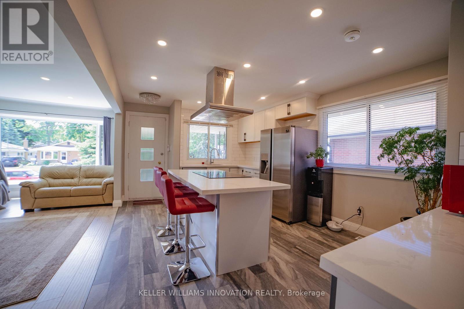 Upper - 192 Glen Road, Kitchener, Ontario  N2M 3G2 - Photo 3 - X12288167