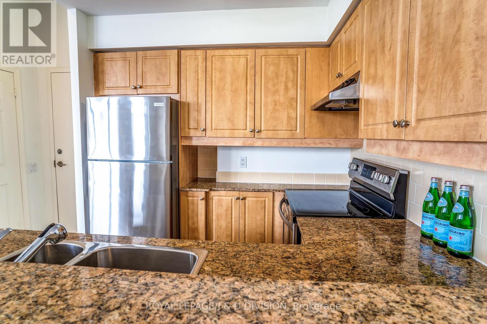 601 - 451 Rosewell Avenue, Toronto, Ontario  M4R 2H8 - Photo 15 - C12288290