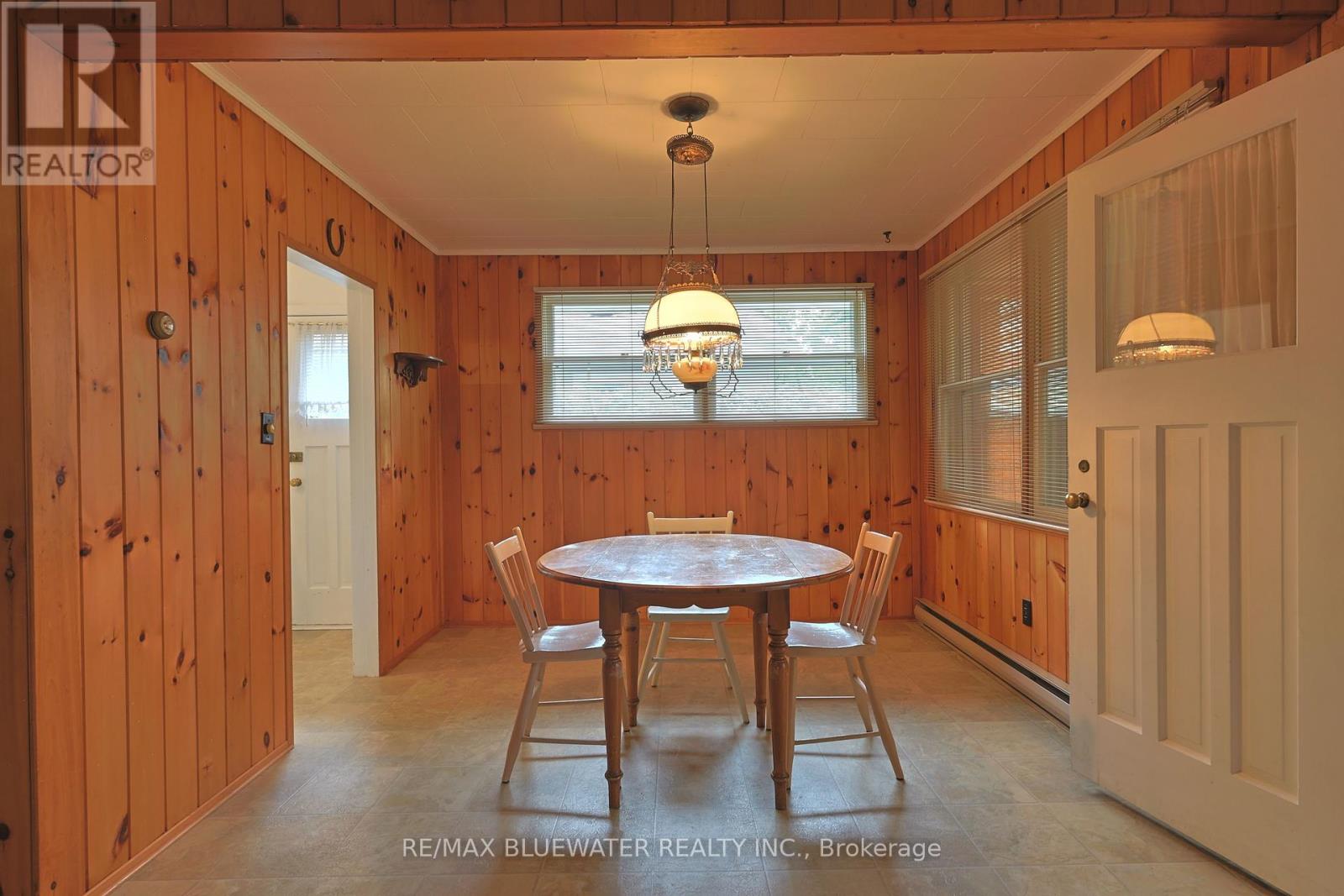 48 Hill Street, Lambton Shores, Ontario  N0M 1T0 - Photo 15 - X12288398