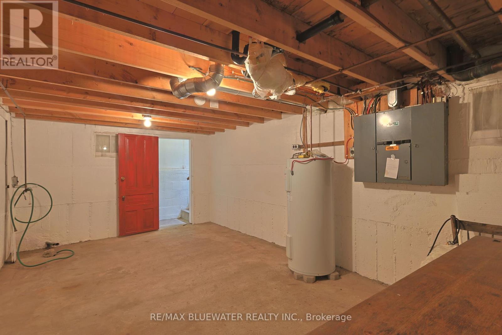 48 Hill Street, Lambton Shores, Ontario  N0M 1T0 - Photo 25 - X12288398