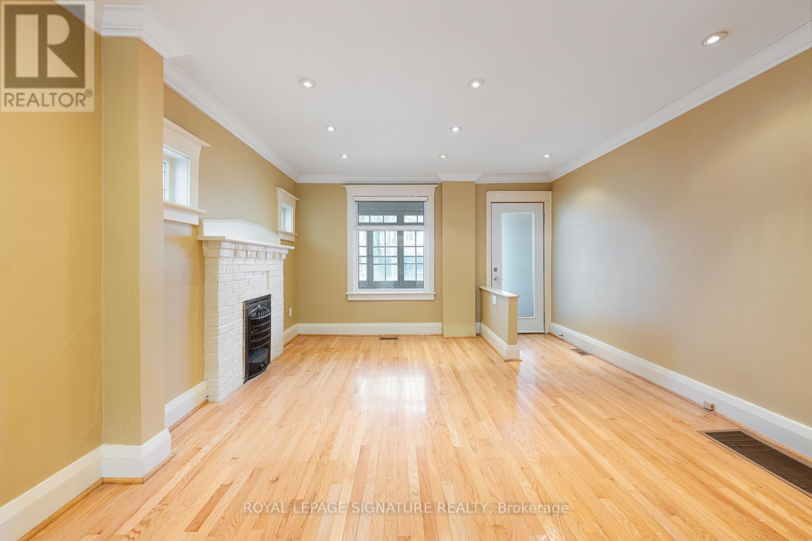 99 Kent Road, Toronto, Ontario  M4L 2X5 - Photo 10 - E12288212