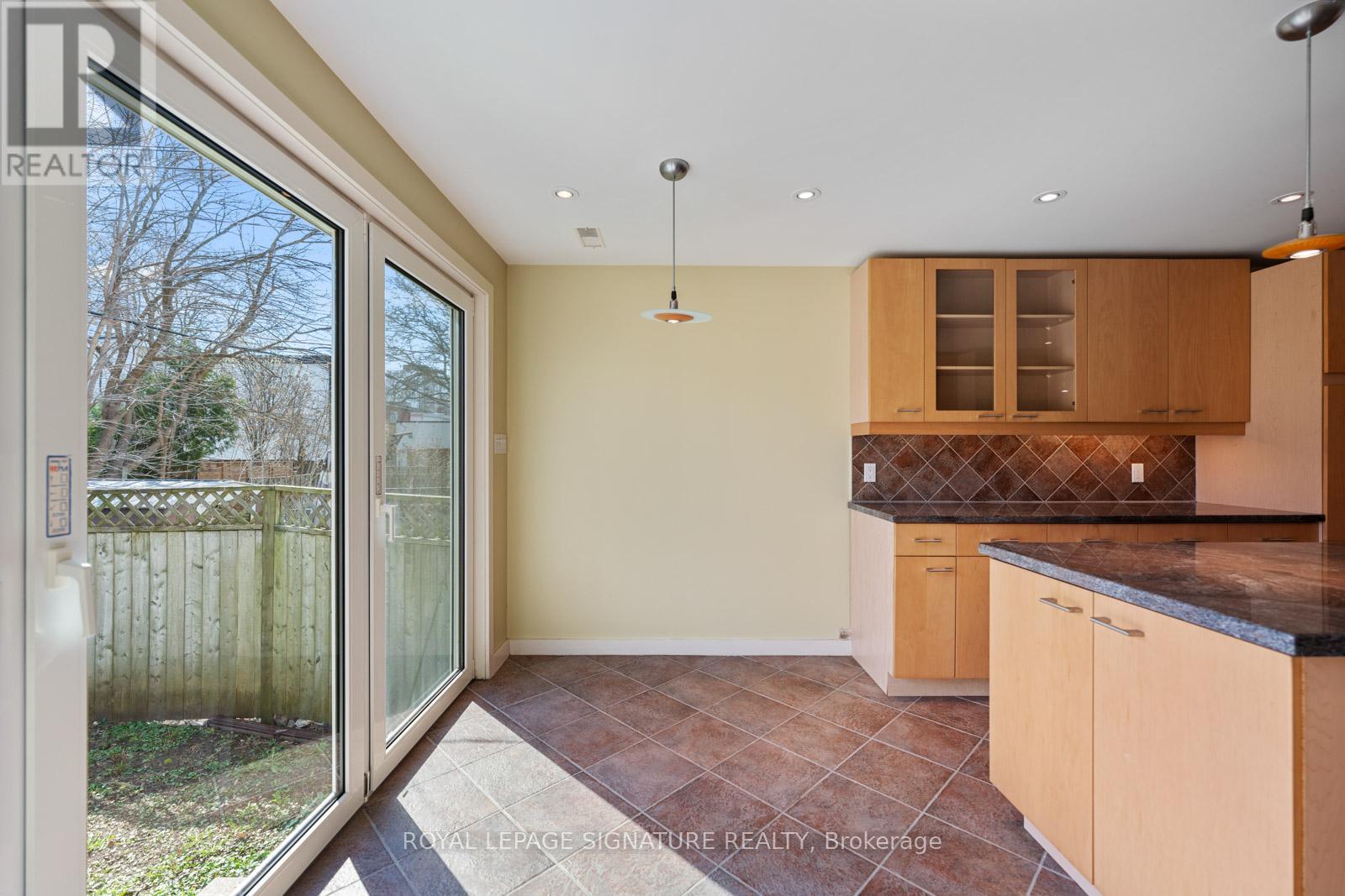 99 Kent Road, Toronto, Ontario  M4L 2X5 - Photo 18 - E12288212