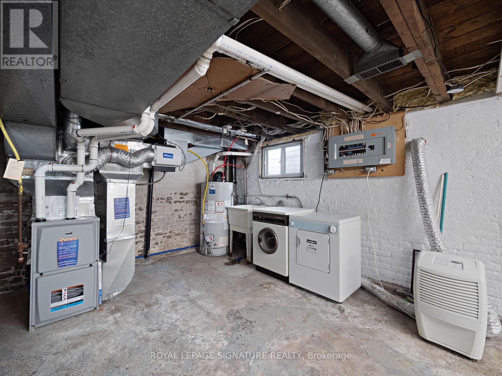 99 Kent Road, Toronto, Ontario  M4L 2X5 - Photo 33 - E12288212