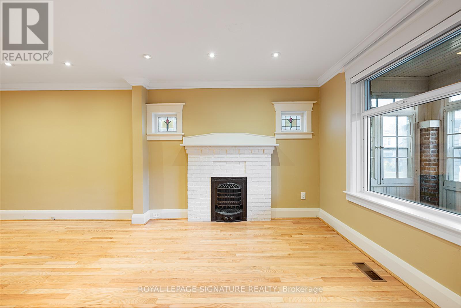 99 Kent Road, Toronto, Ontario  M4L 2X5 - Photo 7 - E12288212