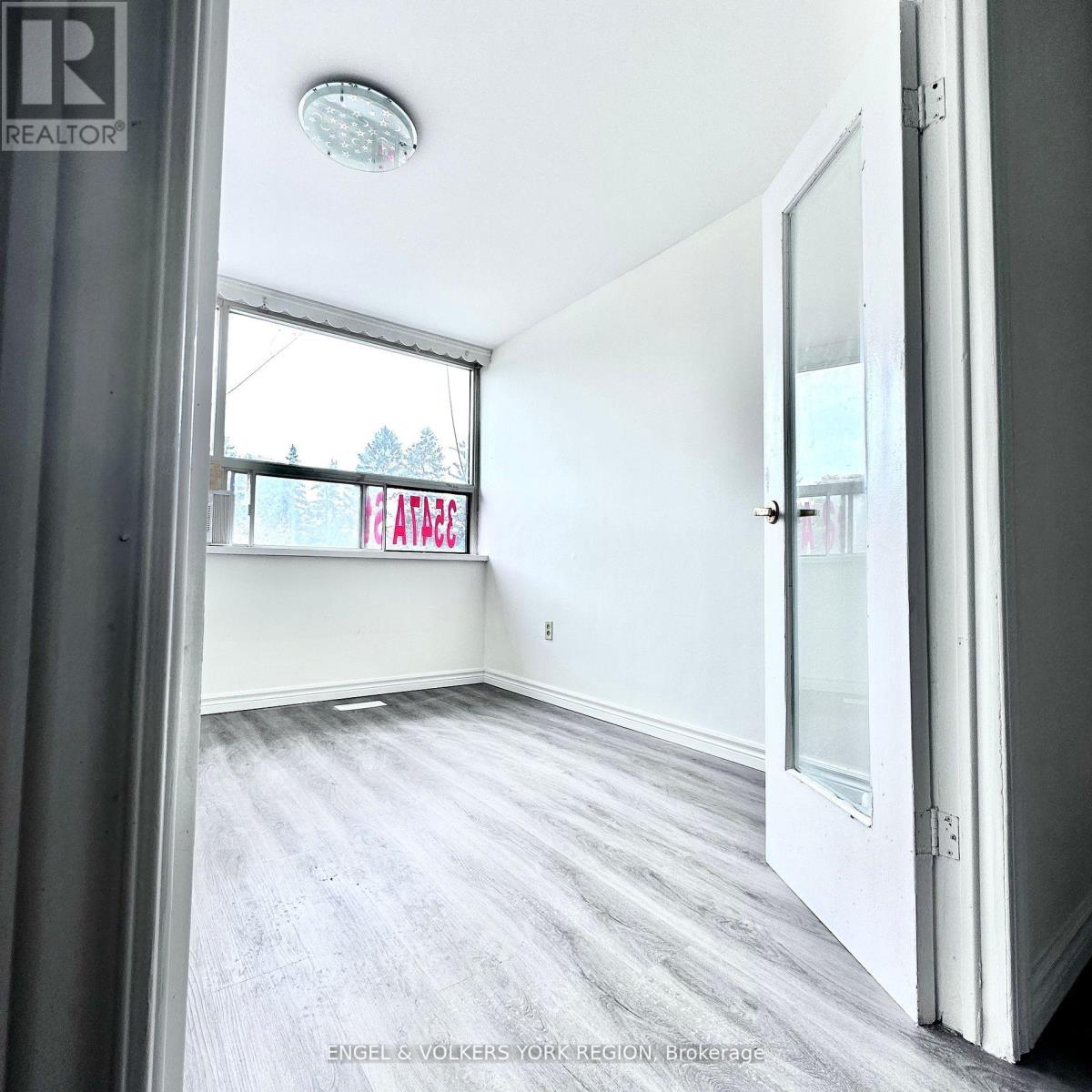 3547 St. Clair Avenue E, Toronto (Kennedy Park), Ontario  M1K 1L6 - Photo 5 - E12288236