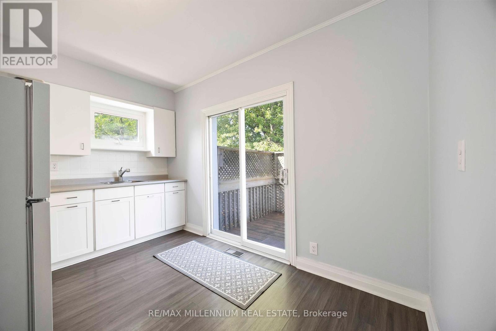 96 Phillip Avenue, Toronto (Birchcliffe-Cliffside), Ontario  M1N 3R4 - Photo 11 - E12288246