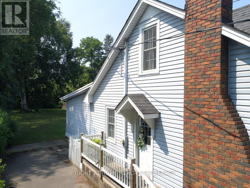 368 Queenston Street, St. Catharines, Ontario  L2P 2X9 - Photo 10 - X12288329