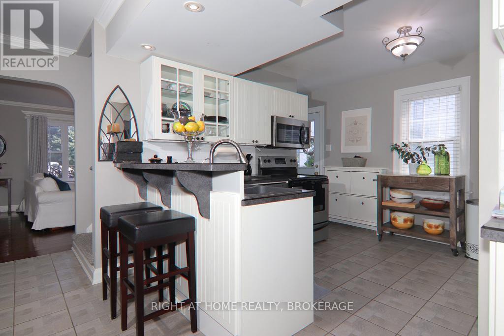 368 Queenston Street, St. Catharines, Ontario  L2P 2X9 - Photo 22 - X12288329
