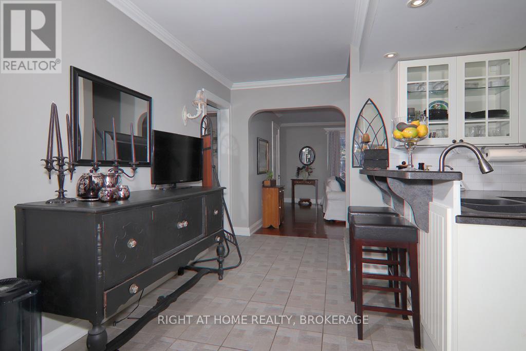 368 Queenston Street, St. Catharines, Ontario  L2P 2X9 - Photo 25 - X12288329