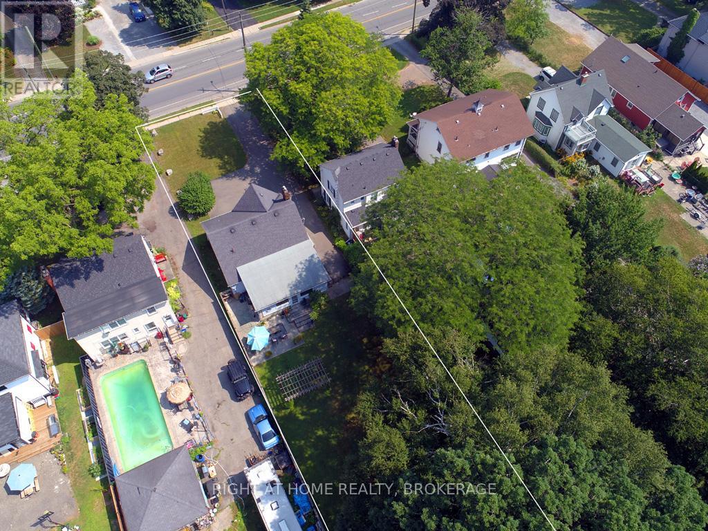 368 Queenston Street, St. Catharines, Ontario  L2P 2X9 - Photo 8 - X12288329