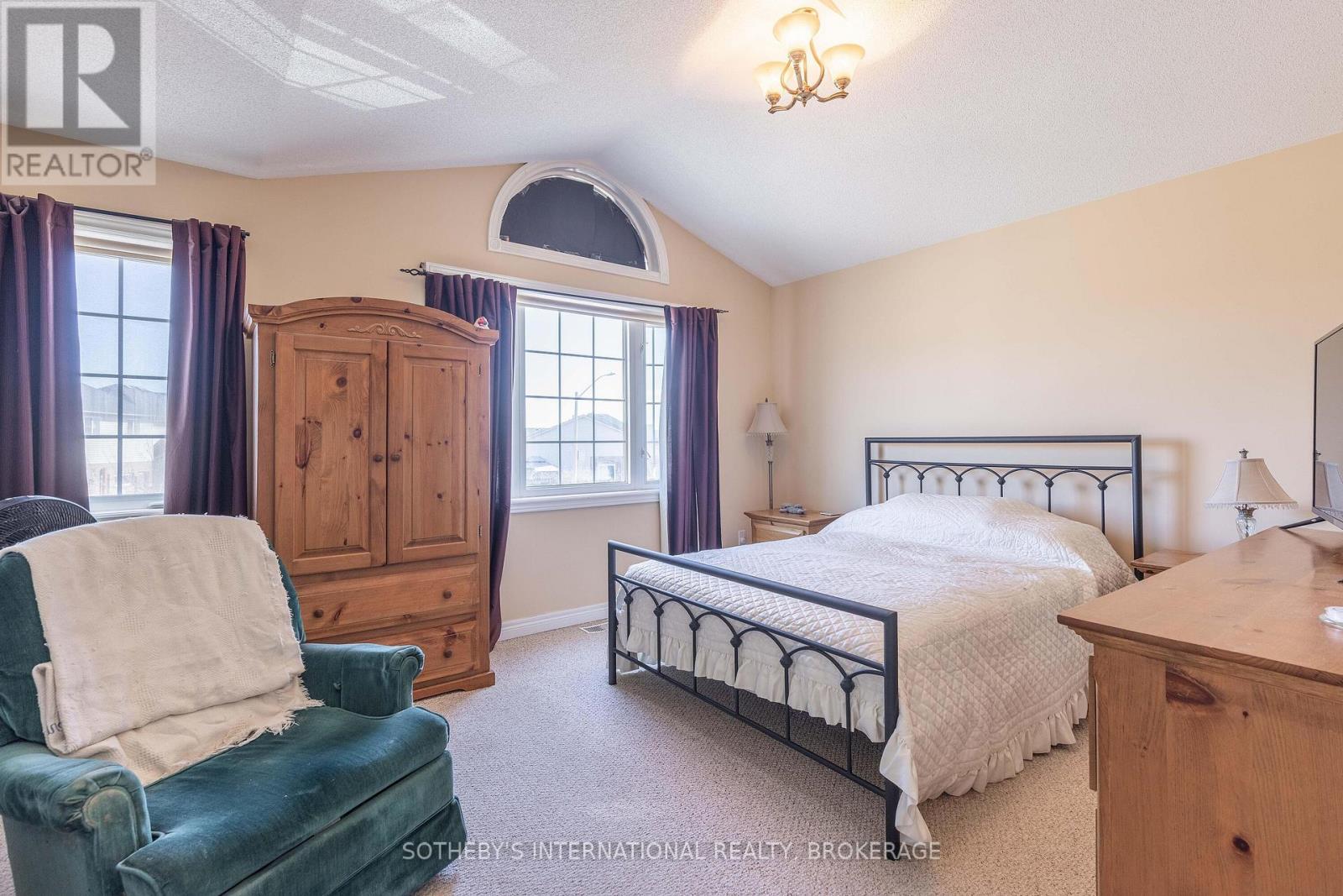 7 Honey Locust Circle, Thorold, Ontario  L2V 5E3 - Photo 14 - X12288361