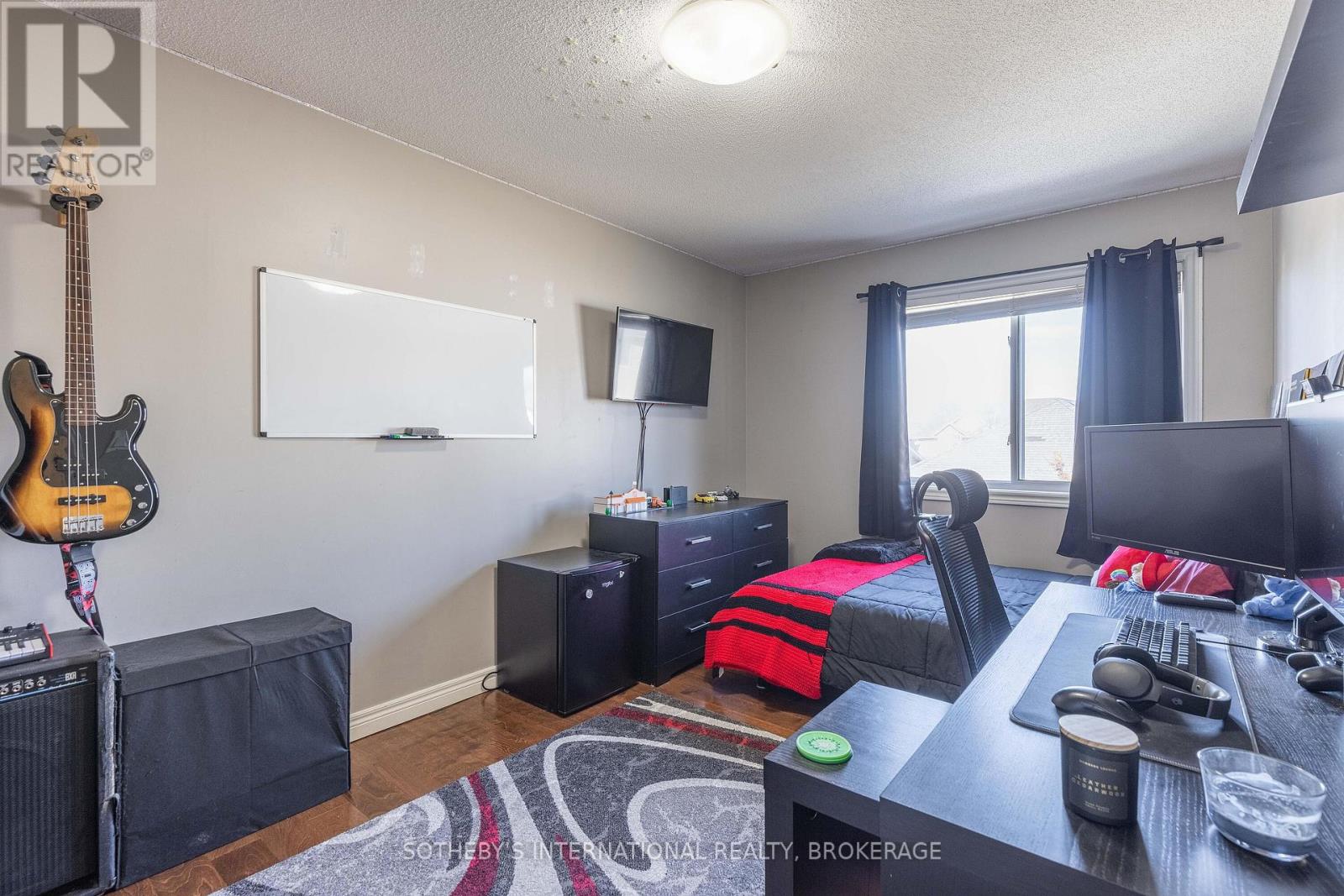 7 Honey Locust Circle, Thorold, Ontario  L2V 5E3 - Photo 15 - X12288361