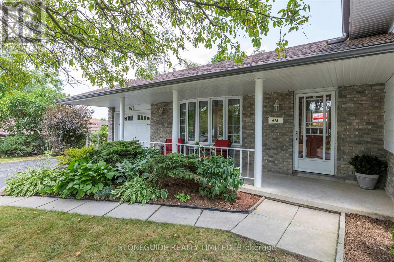 Property at 976 SYDENHAM ROAD image 5