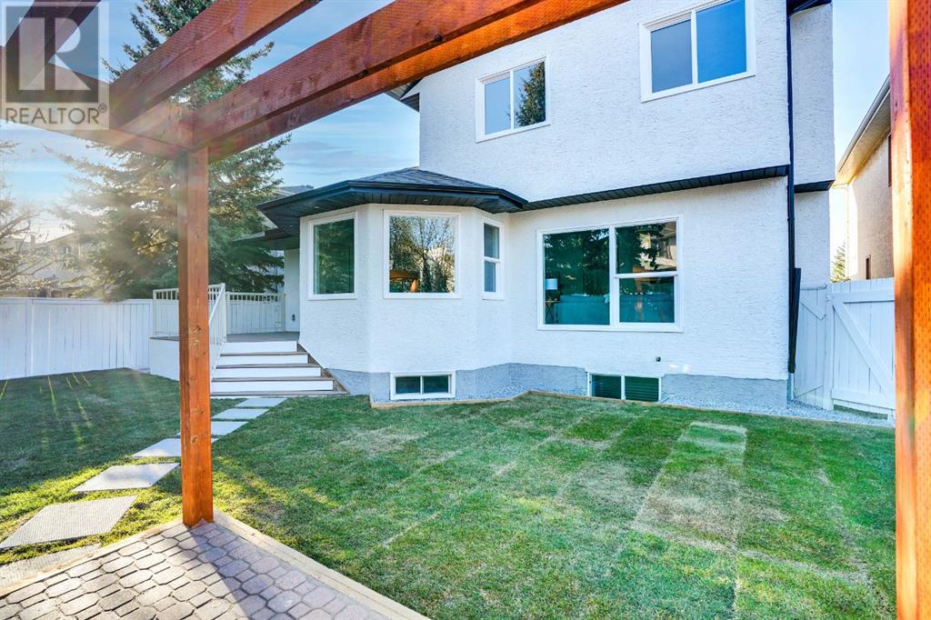 Property at 203 Edgepark Way NW image 4