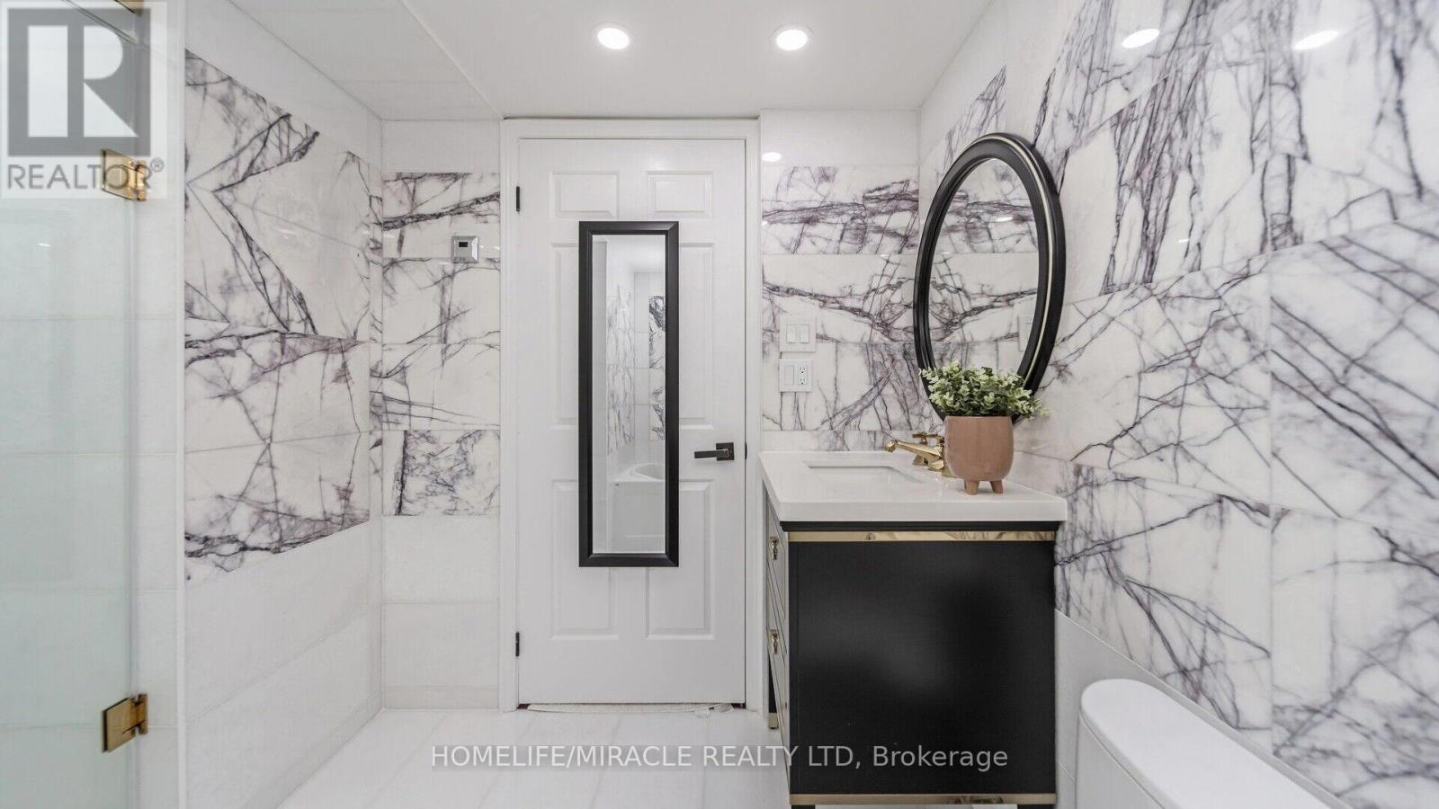 510 - 22 Hanover Road, Brampton, Ontario  L6S 5K7 - Photo 40 - W12288251