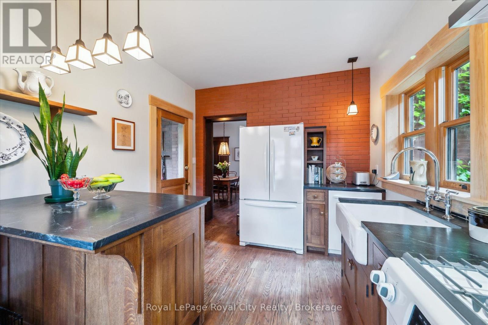 54 Clinton Street, Guelph, Ontario  N1H 5G5 - Photo 23 - X12288428
