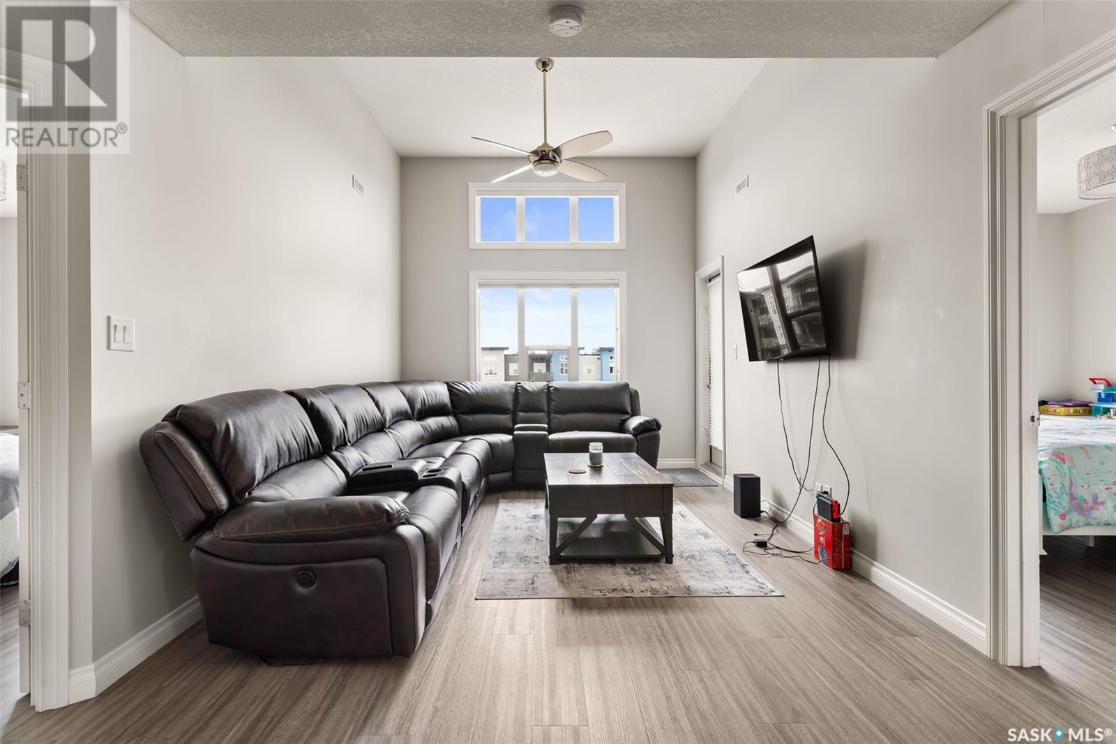 Property at 425 5303 Universal CRESCENT image 5