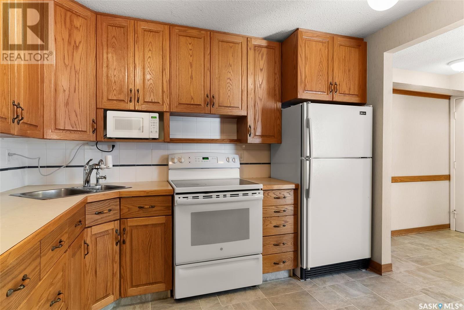 1615 23rd Avenue, Regina, Saskatchewan  S4S 5Z9 - Photo 11 - SK012701