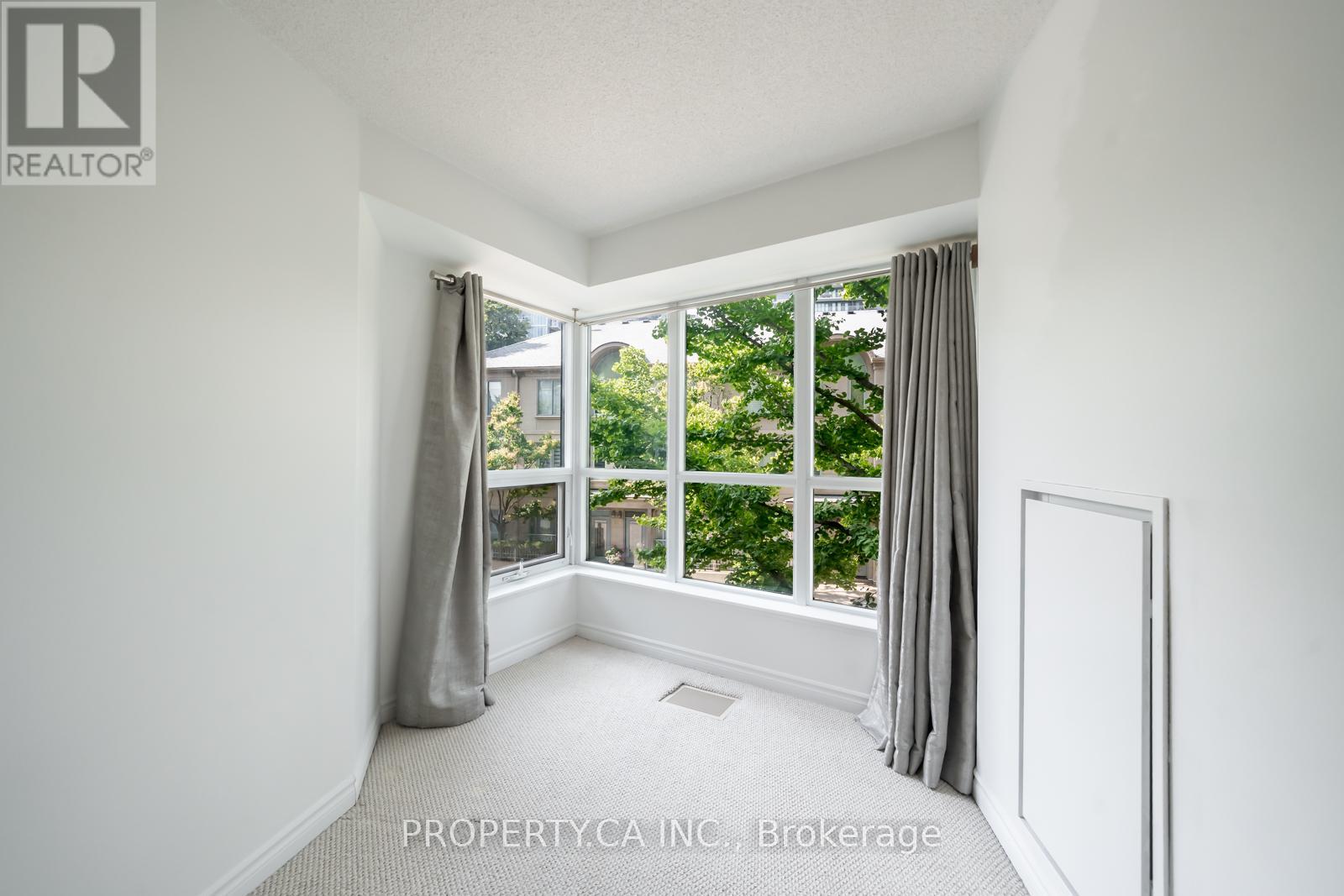 105 - 2111 Lakeshore Boulevard W, Toronto, Ontario  M8V 4B2 - Photo 15 - W12286913