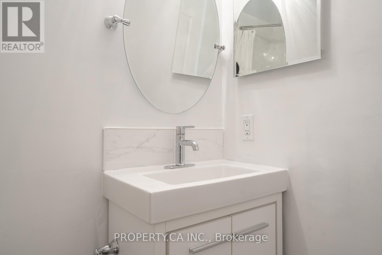 105 - 2111 Lakeshore Boulevard W, Toronto, Ontario  M8V 4B2 - Photo 20 - W12286913
