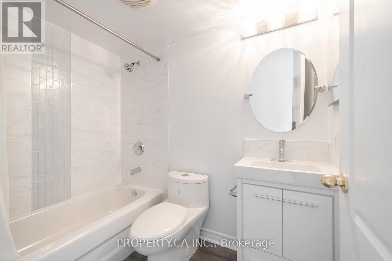 105 - 2111 Lakeshore Boulevard W, Toronto, Ontario  M8V 4B2 - Photo 23 - W12286913