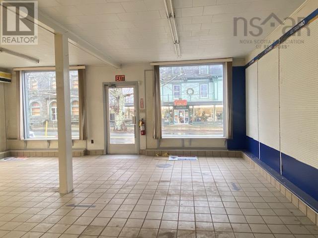 148 Water Street, Shelburne, Nova Scotia  B0T 1W0 - Photo 4 - 202428257