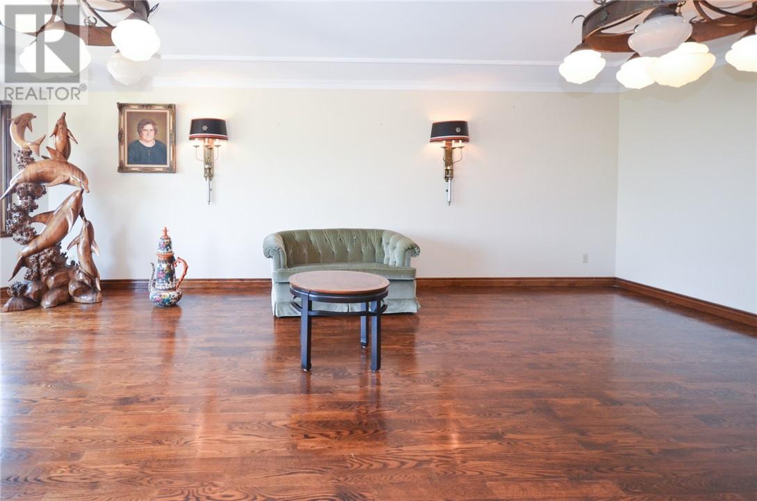 568 Ridge Road, Stoney Creek, Ontario  L8J 2Y6 - Photo 12 - 2123597