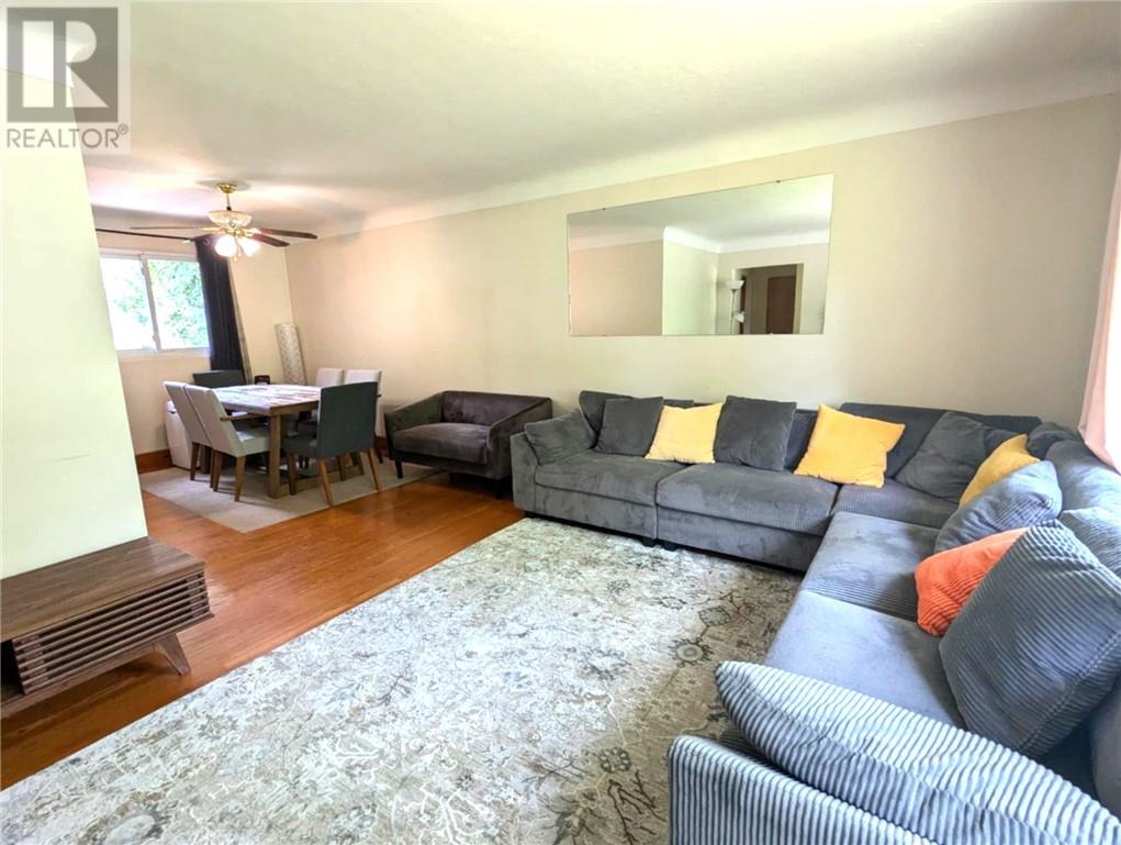 Property at 1717 Latimer Crescent image 5