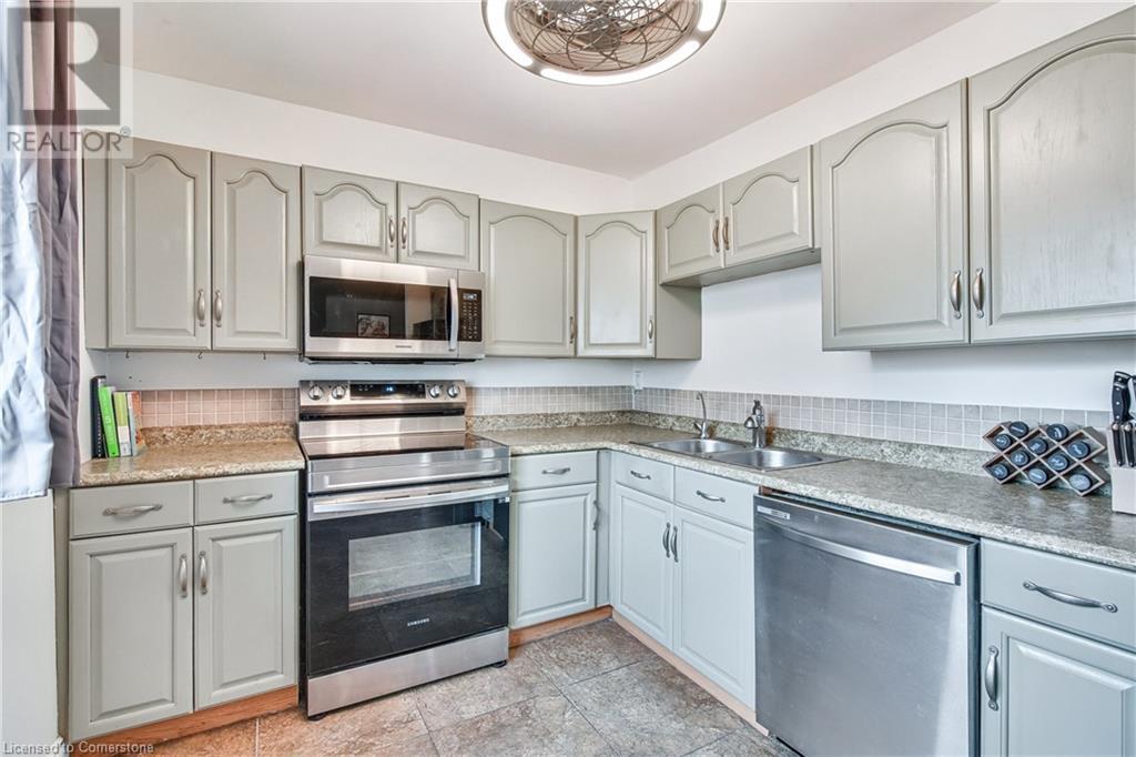 23 Watsons Lane Unit# 2, Dundas, Ontario  L9H 5G9 - Photo 13 - 40751753