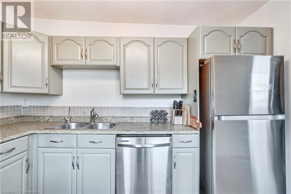 23 Watsons Lane Unit# 2, Dundas, Ontario  L9H 5G9 - Photo 14 - 40751753