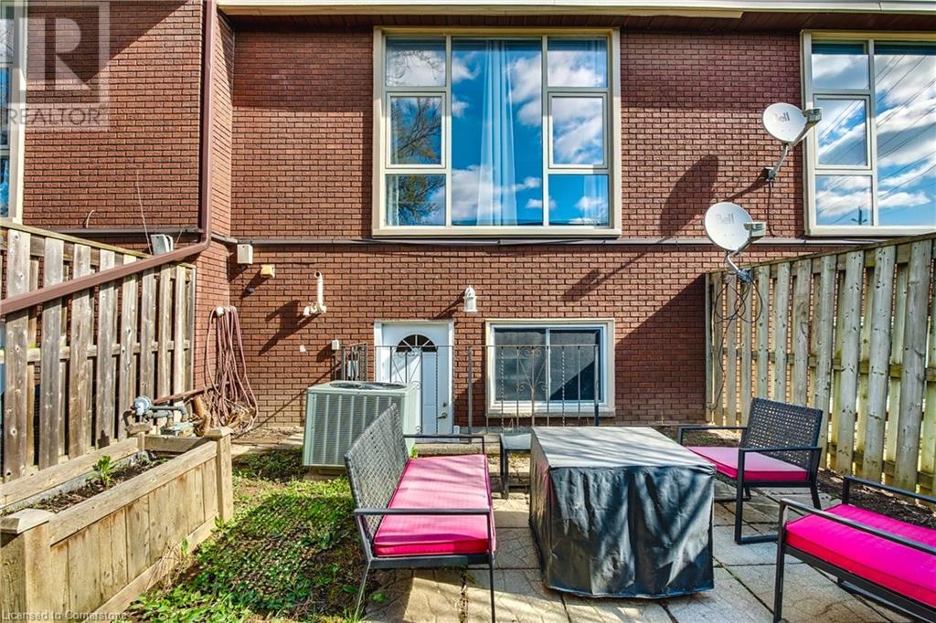 23 Watsons Lane Unit# 2, Dundas, Ontario  L9H 5G9 - Photo 32 - 40751753