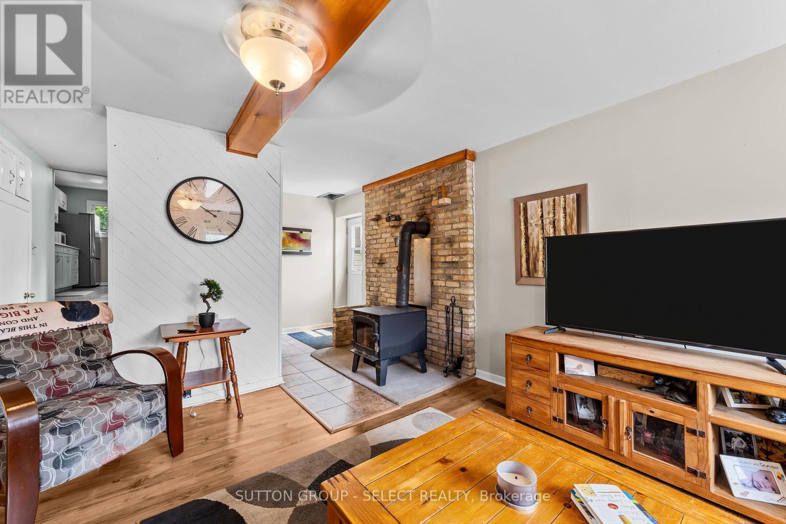1909 164 Kirkton Road, Perth South, Ontario  N0K 1K0 - Photo 14 - X12288538