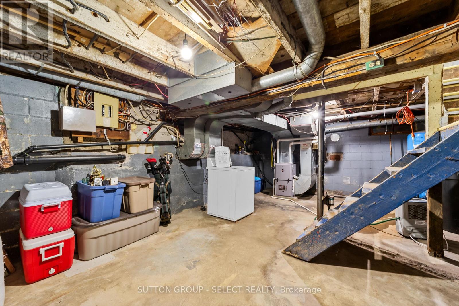 1909 164 Kirkton Road, Perth South, Ontario  N0K 1K0 - Photo 29 - X12288538