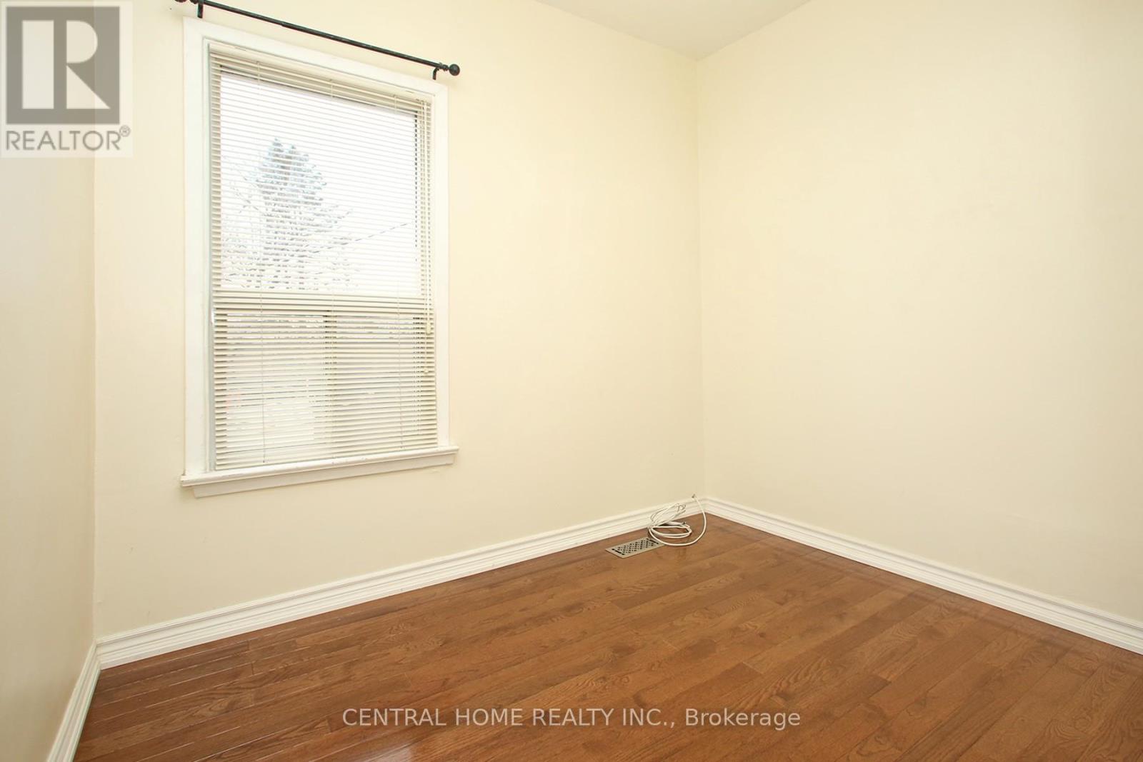 106 Carlaw Avenue, Toronto, Ontario  M4M 2R7 - Photo 12 - E12284192