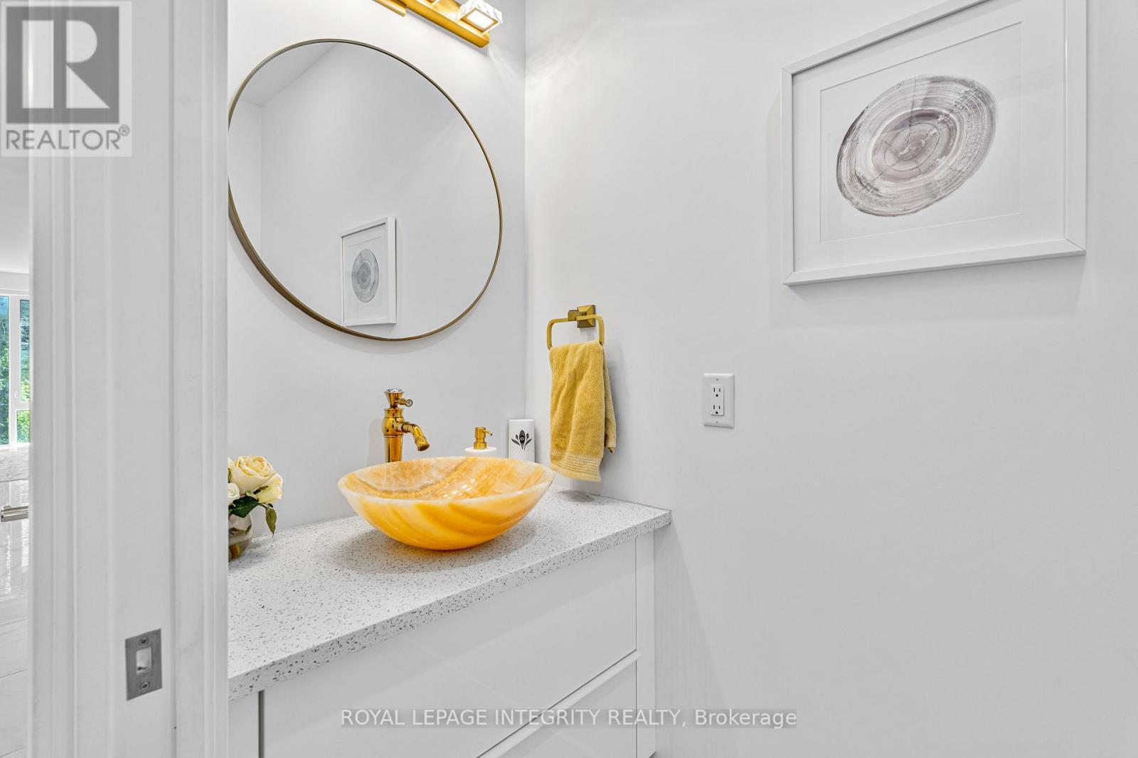 Property at 266 CURRELL AVENUE image 5