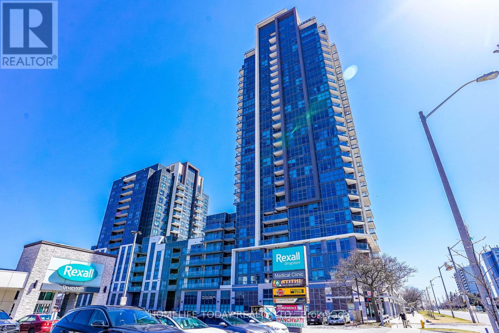 201 - 30 Meadowglen Place, Toronto, Ontario  M1G 0A6 - Photo 1 - E12288356