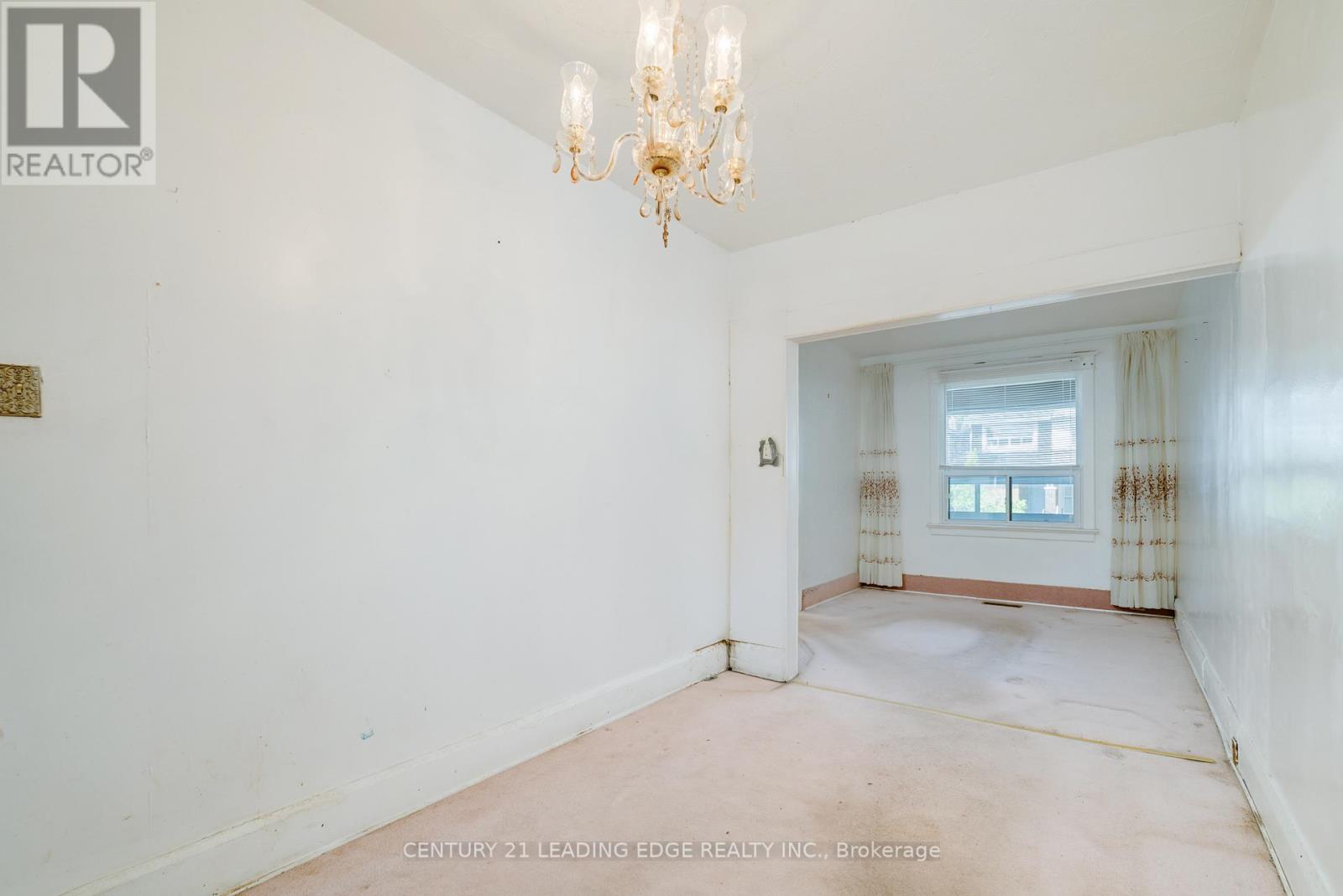 635 Coxwell Avenue, Toronto, Ontario  M4C 3B8 - Photo 15 - E12288367