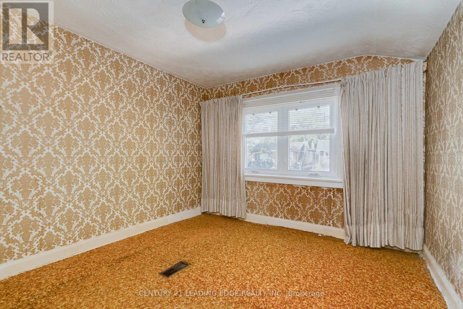 635 Coxwell Avenue, Toronto, Ontario  M4C 3B8 - Photo 23 - E12288367
