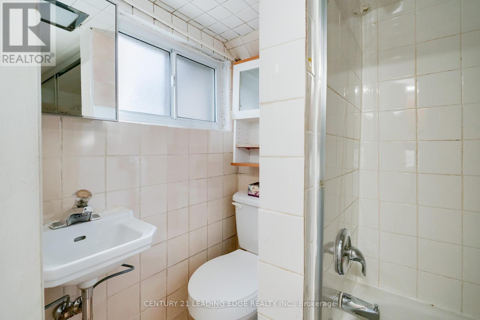 635 Coxwell Avenue, Toronto, Ontario  M4C 3B8 - Photo 39 - E12288367