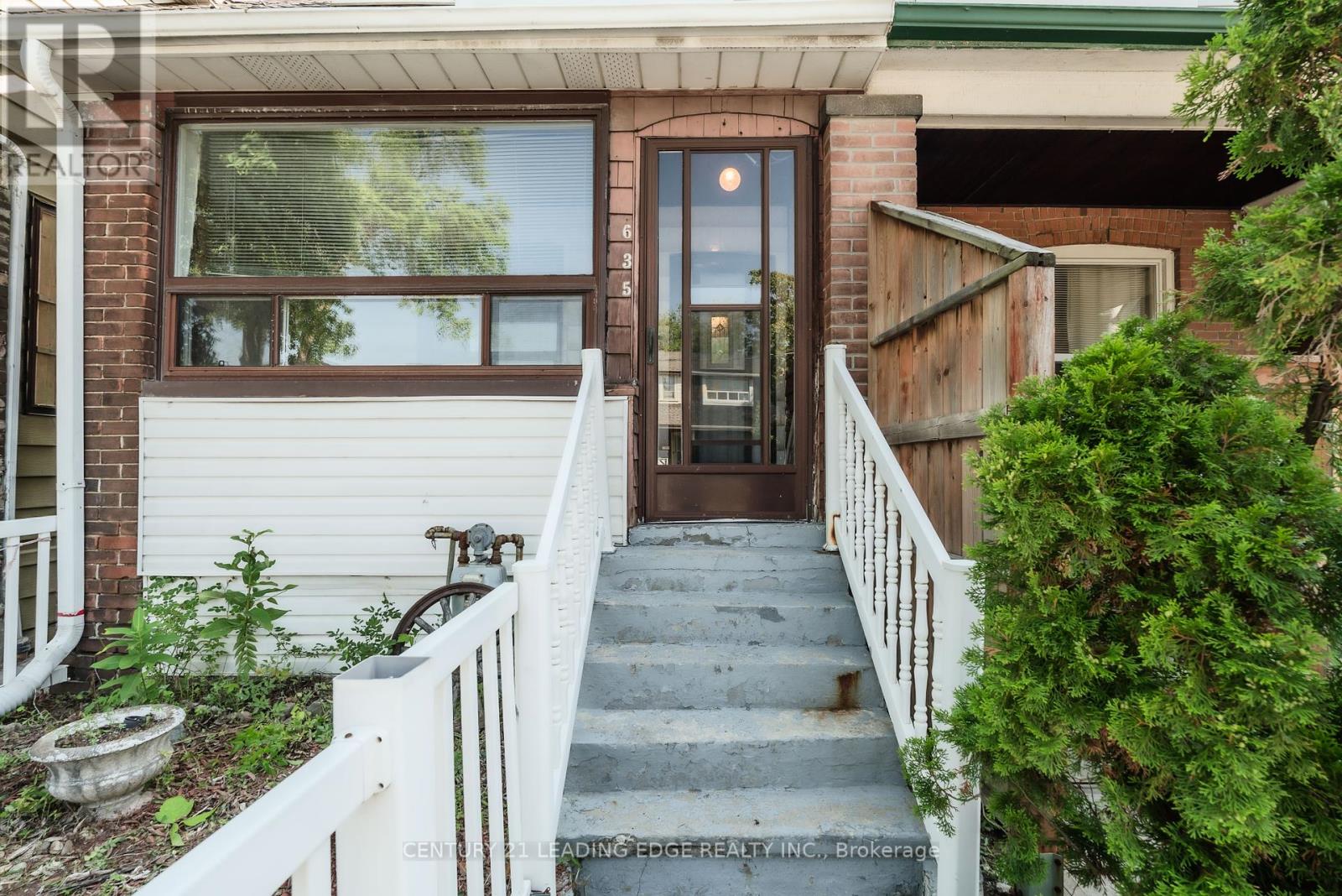 635 Coxwell Avenue, Toronto, Ontario  M4C 3B8 - Photo 43 - E12288367